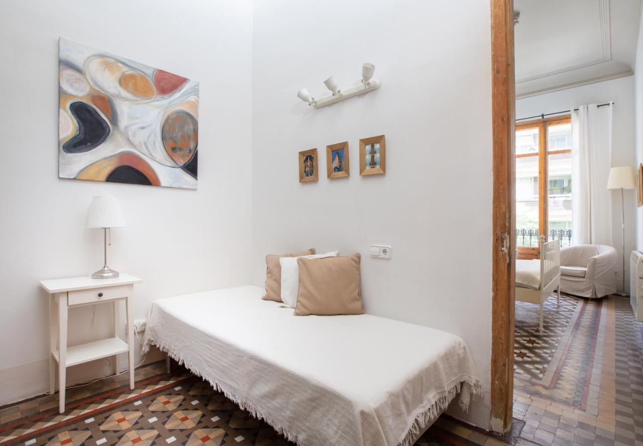 Casanova Guest House บาร์เซโลนา ภายนอก รูปภาพ