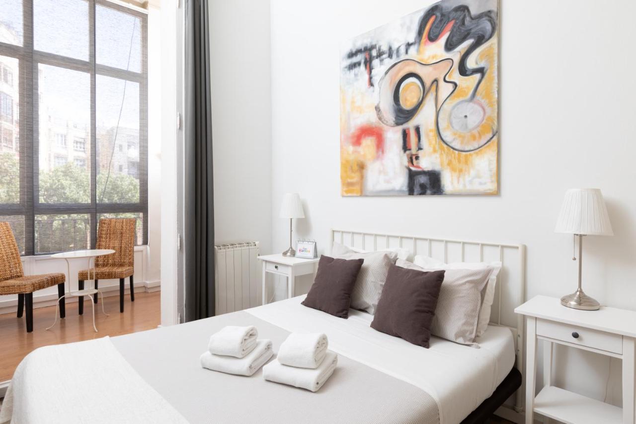Casanova Guest House บาร์เซโลนา ภายนอก รูปภาพ